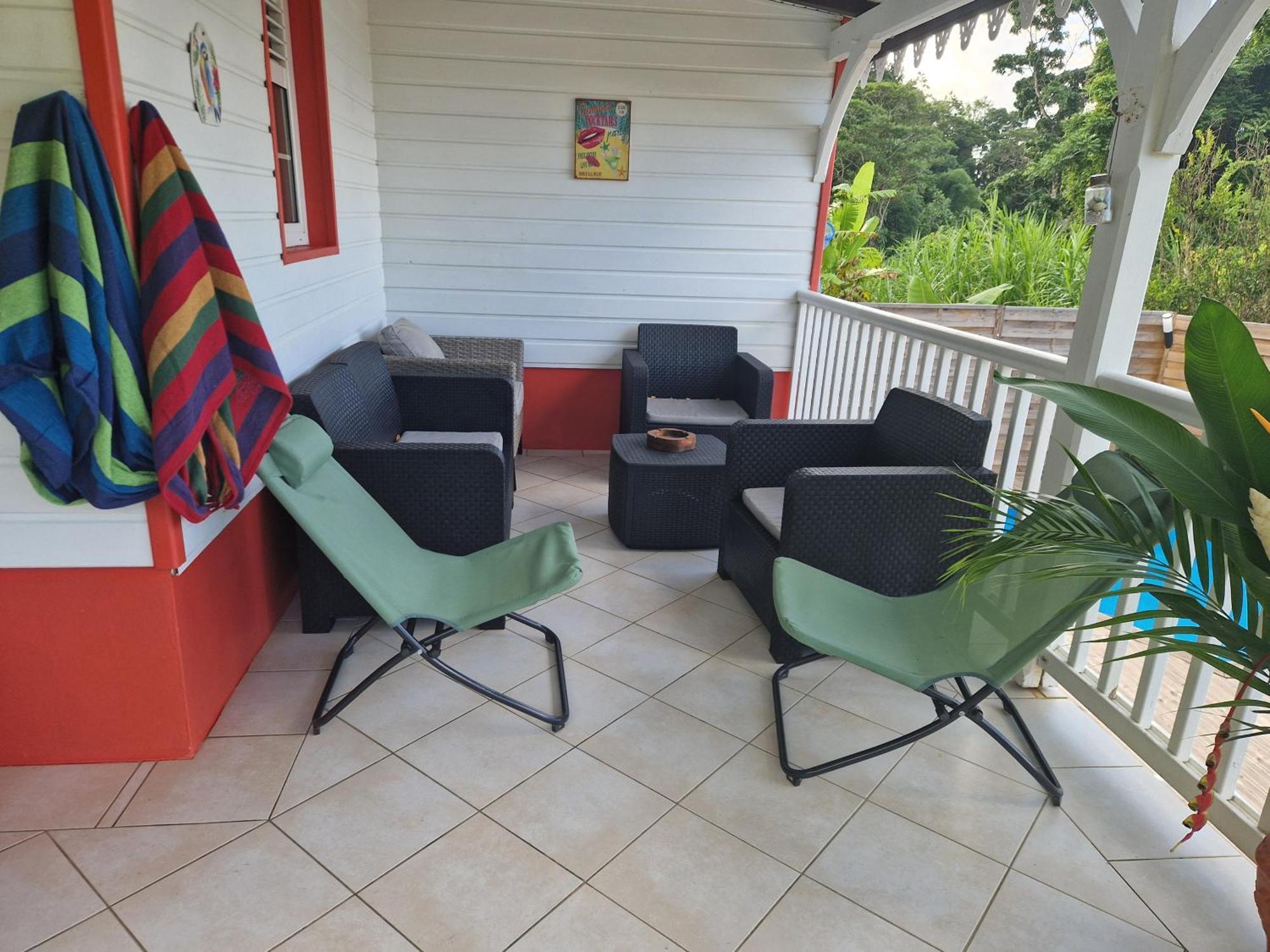 Bungalows Corail, F3 Avec Piscine A Sainte Luce Luaran gambar