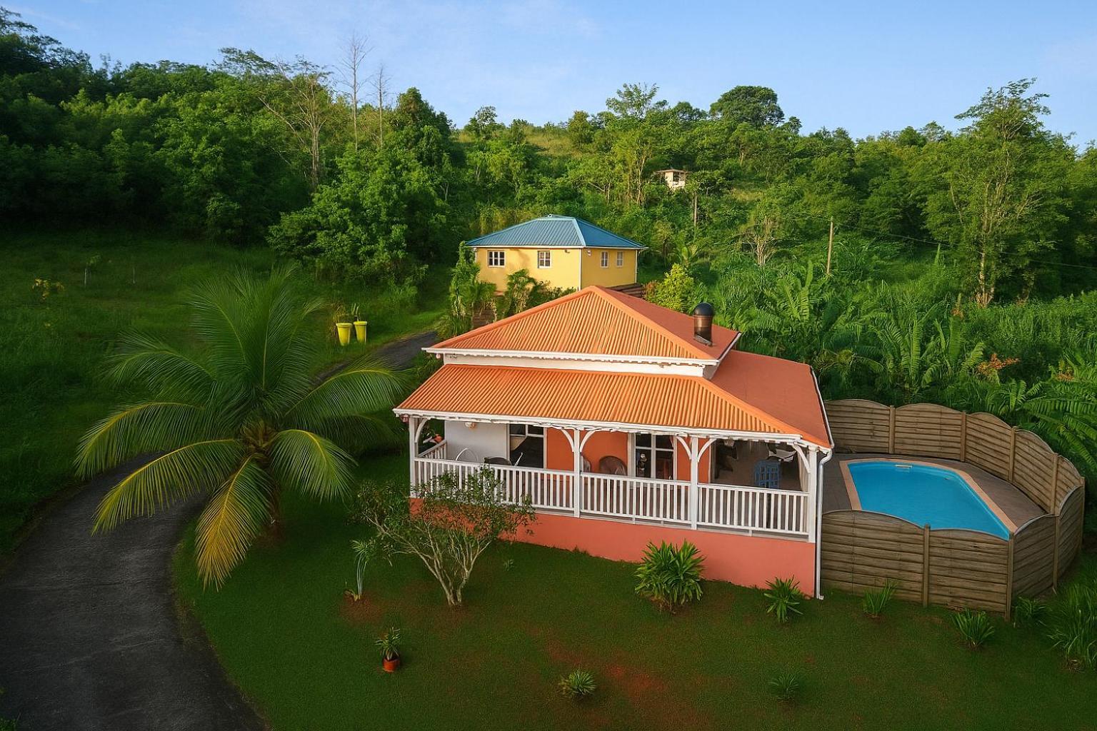 Bungalows Corail, F3 Avec Piscine A Sainte Luce Luaran gambar