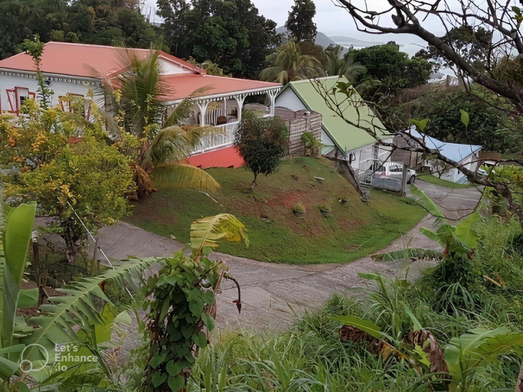 Bungalows Corail, F3 Avec Piscine A Sainte Luce Luaran gambar